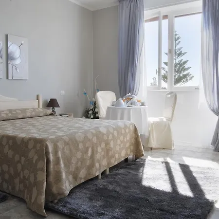 Mediterraneo 4* روشيلا لونيكا