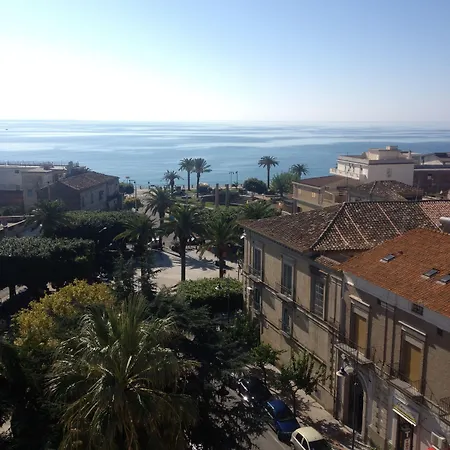 Mediterraneo Hotell 4*