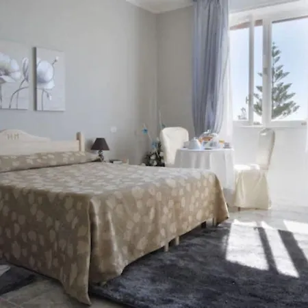 Mediterraneo Hotell 4*