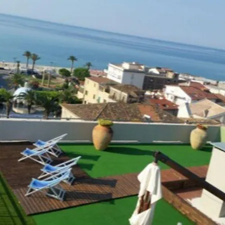 Mediterraneo 4*