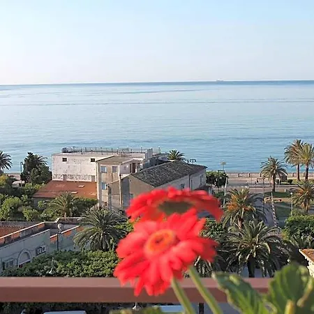 מלון Mediterraneo רוצ'לה איוניקה