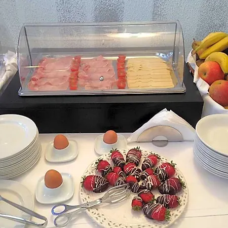 Mediterraneo Hotell 4*